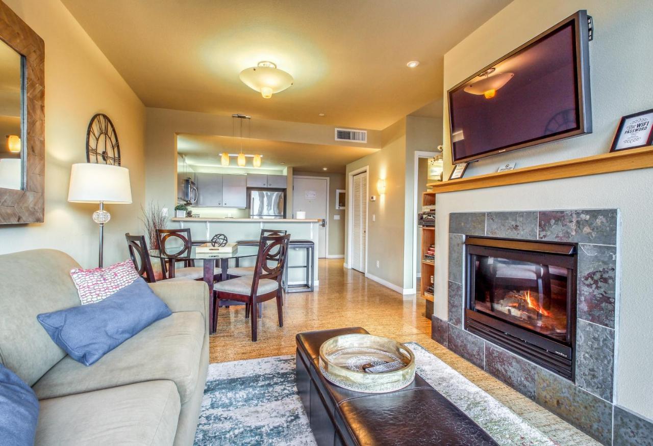 Chelan Resort Suites: Water Sunset מראה חיצוני תמונה