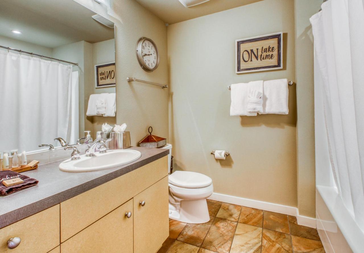 Chelan Resort Suites: Water Sunset מראה חיצוני תמונה