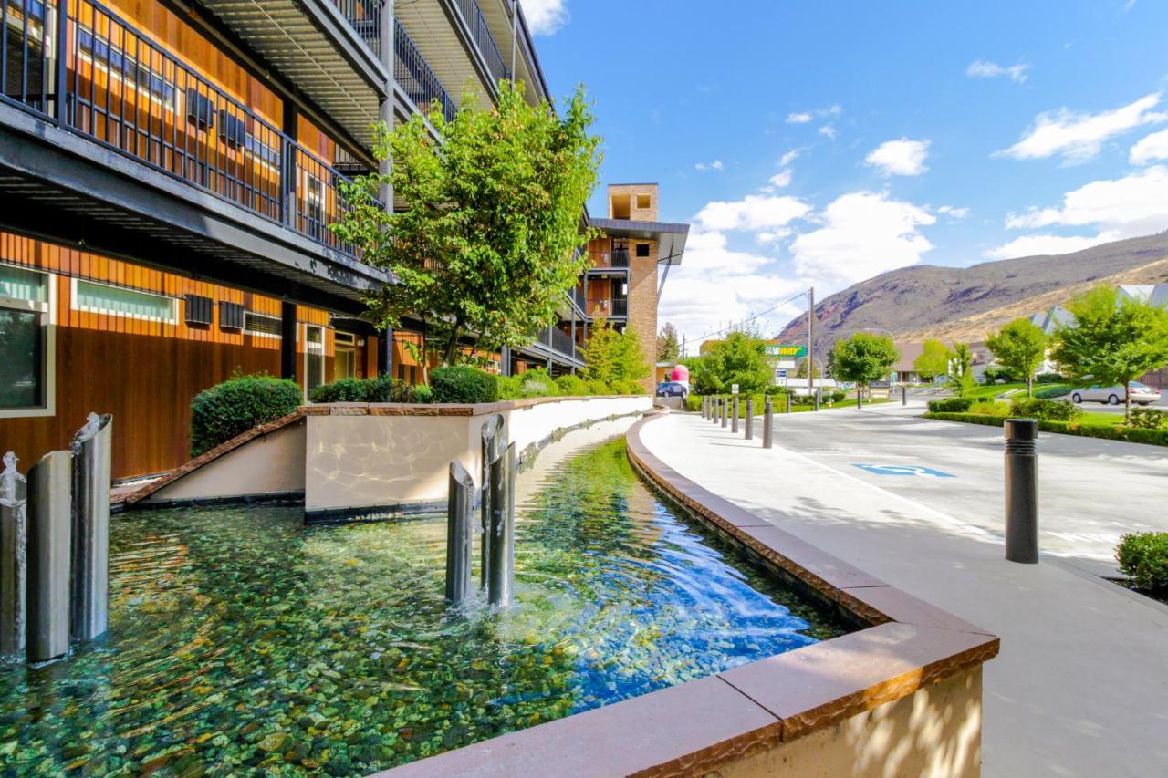 Chelan Resort Suites: Water Sunset מראה חיצוני תמונה